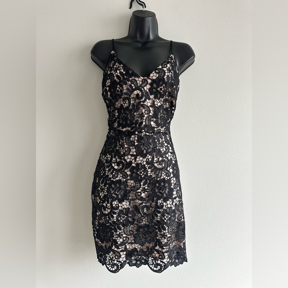 Express Dresses & Skirts - Express Black Floral Lace Overlay Mini Dress – Size 8 – Nude Lining Date Night